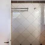 Dora Pagoi 2 *