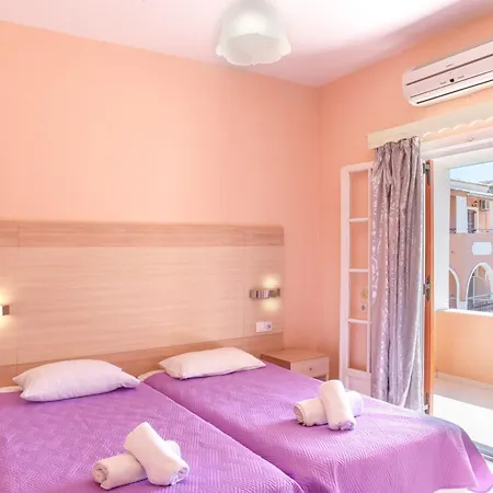 Dora Pagoi 2 Apartman *